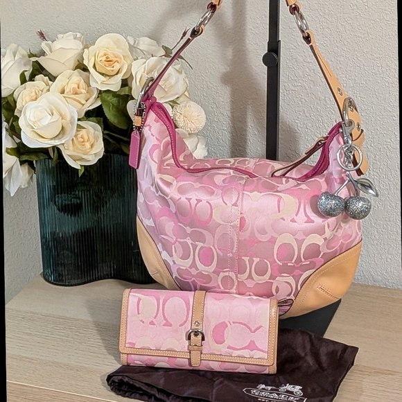 Coach Handbags - Y2K Coach Optic Hobo Bag & Wallet Signature Pink Jacquard & Leather Matching Set